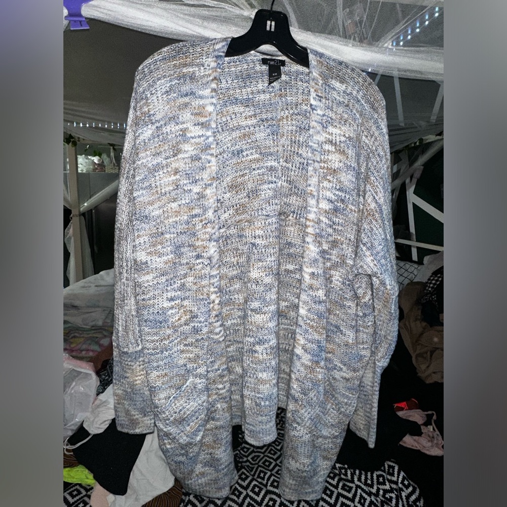 Yarn cardigans - Picture 4 of 4